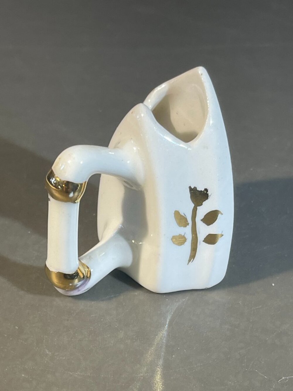 VTG Miniature Clothes Iron Toothpick Holder Ceramic Flower Gold 2.25" (642)